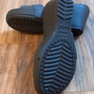 Crocs, size 6, brown, new